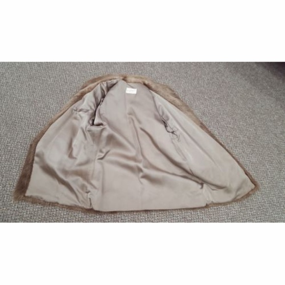 Blond Long Hair Beaver Fur Coat - Picture 5 of 5